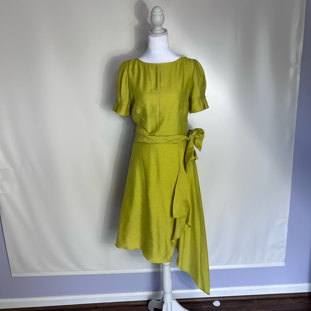 Alex Marie Pistachio Yellow-Green‎ Asymmetrical Hem Fit & Flare Dress | Size 4